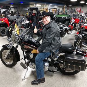 Meet your Posher, Daron